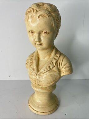 Vintage Neoclassical Boy Bust Chalkware 855 9.75” Statue Beige Antiqued